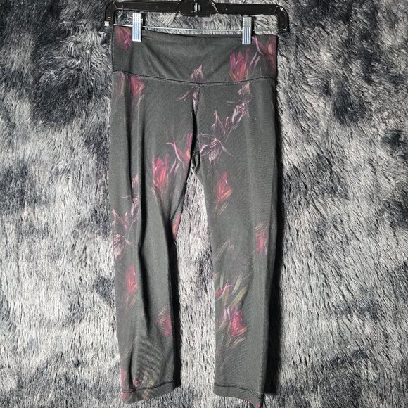 Lululemon Women’s Floral Capri Crop Leggings Black Pink Estimated Size 4 - Picture 1 of 9